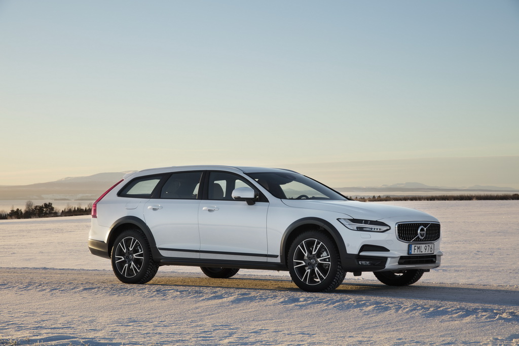 Альтернатива Volvo V90 Cross Country на рынке: